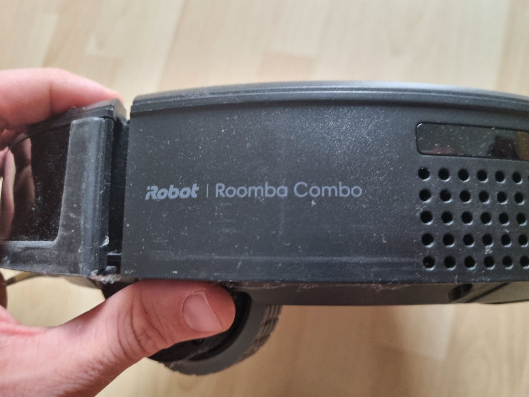 Irobot Aspirapolveri & Accessori: Saugroboter iRobot Roomba Combo mit Wischfunktion – Usato da Bern venduto da gio92 1