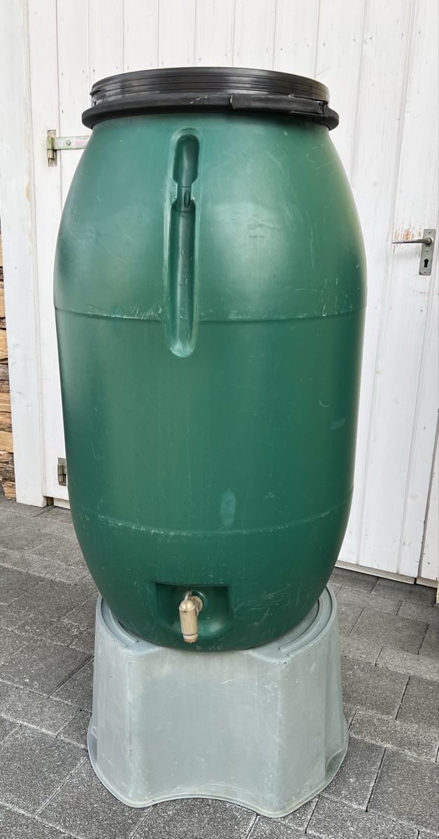 Humidifier & Arroser: Regenfass – D'occasion à Aegerten par pam1986