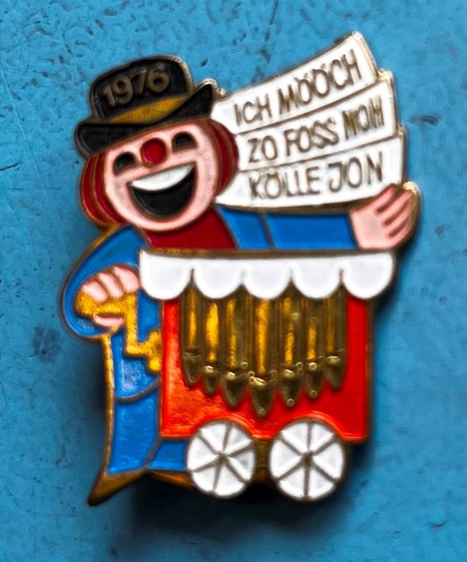 Placchette & Badge: Fasnachtspins Carneval  Deutschland – Usato da Obernau venduto da Wgnom