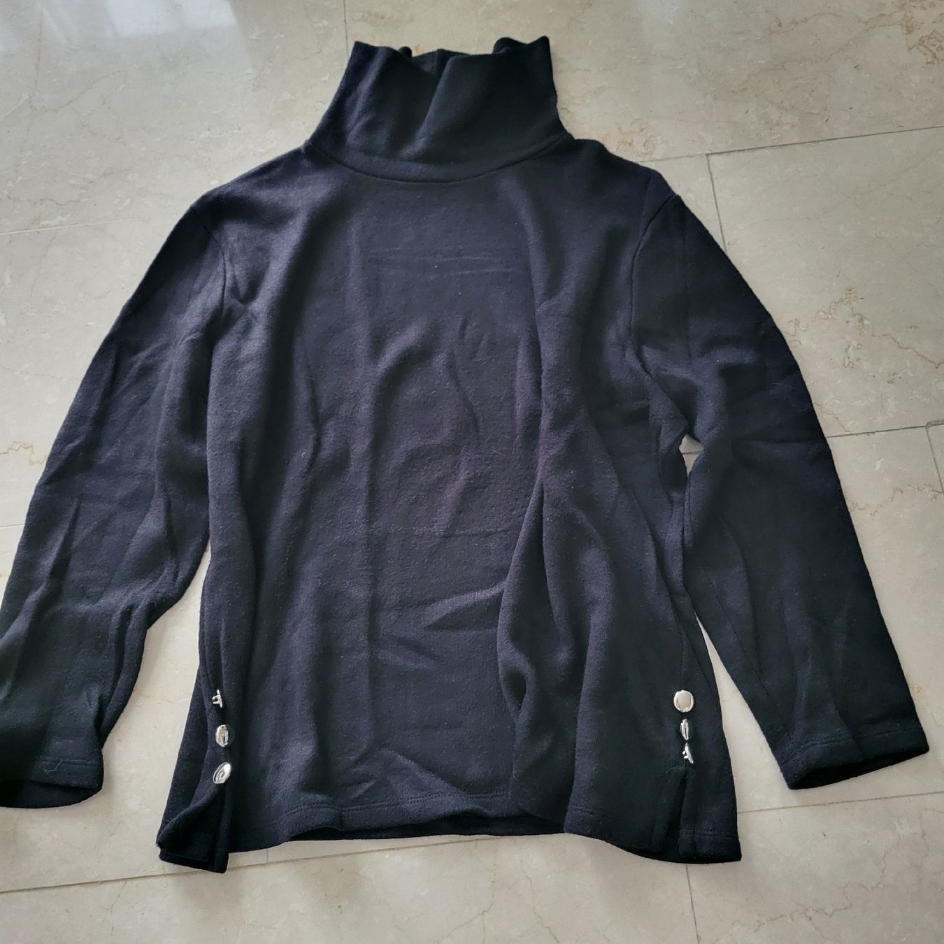 Lotti di vestiti: Pullover Damen Grösse XL5 Stk. (Artn 88) – Usato da Wangen ZH venduto da Macle 4