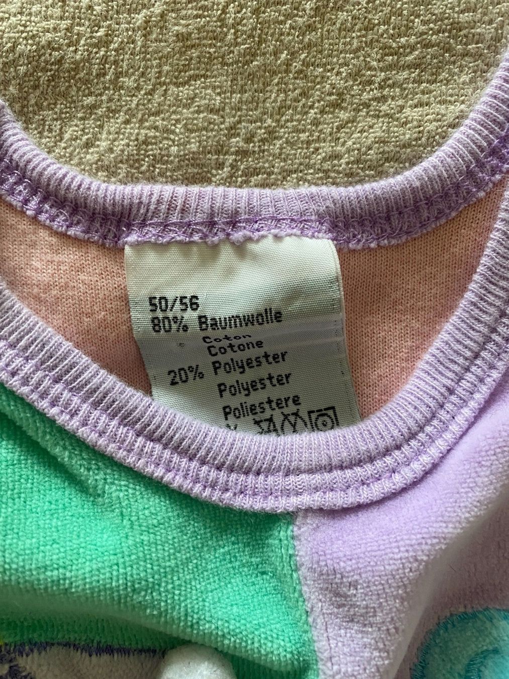Pyjamas & Ähnliches: Babyanzug – Gebraucht aus Bellach von Legdance 1