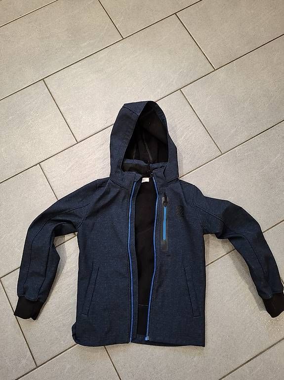 Giacche & Cappotti: Windjacke Gr. 146 – Usato da Niederbüren venduto da Mani_80