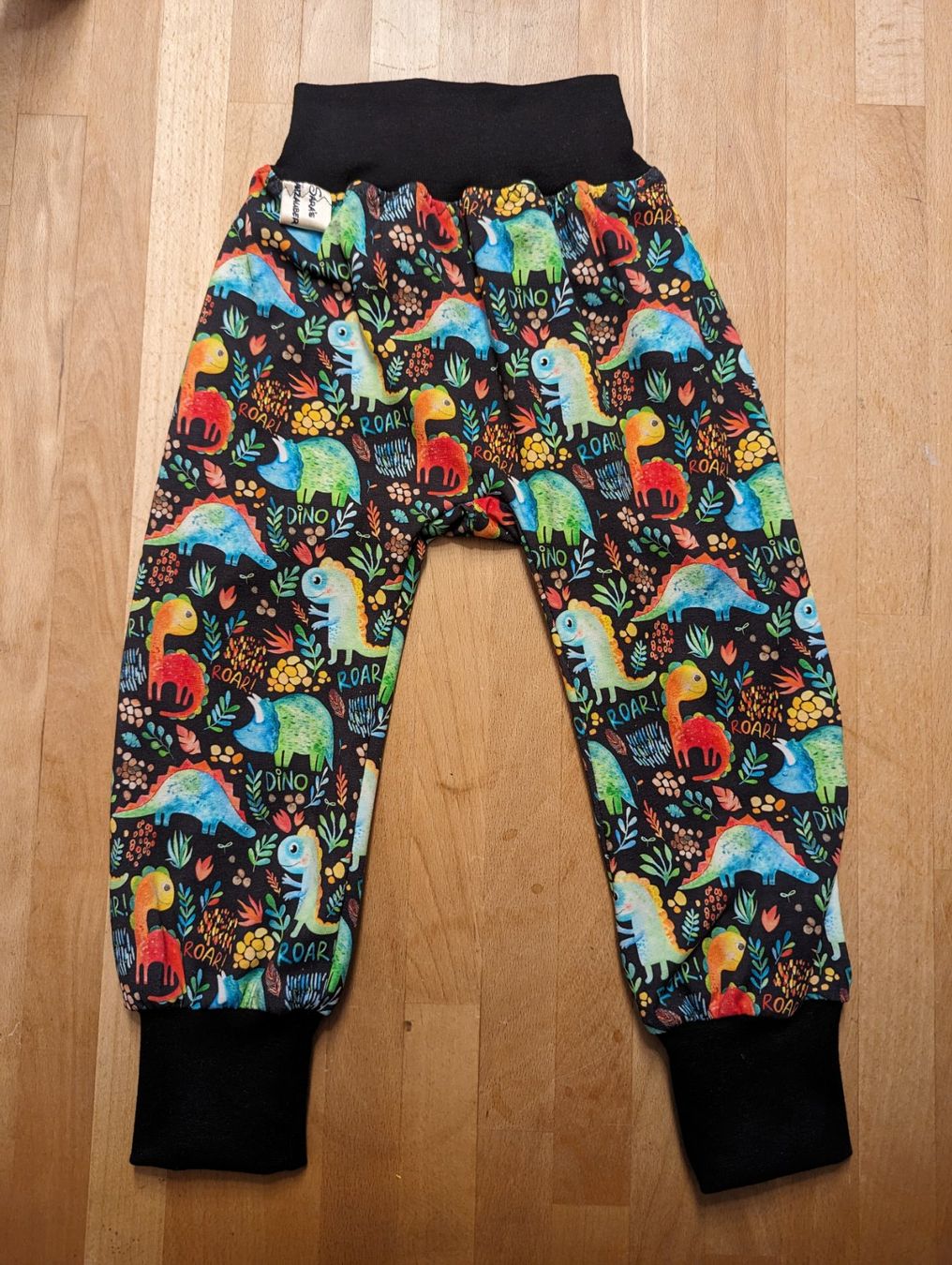 Pantaloni: Pumphose  Dino 80/86 – Nuovo (secondo la descrizione) da Attiswil venduto da Velvet81