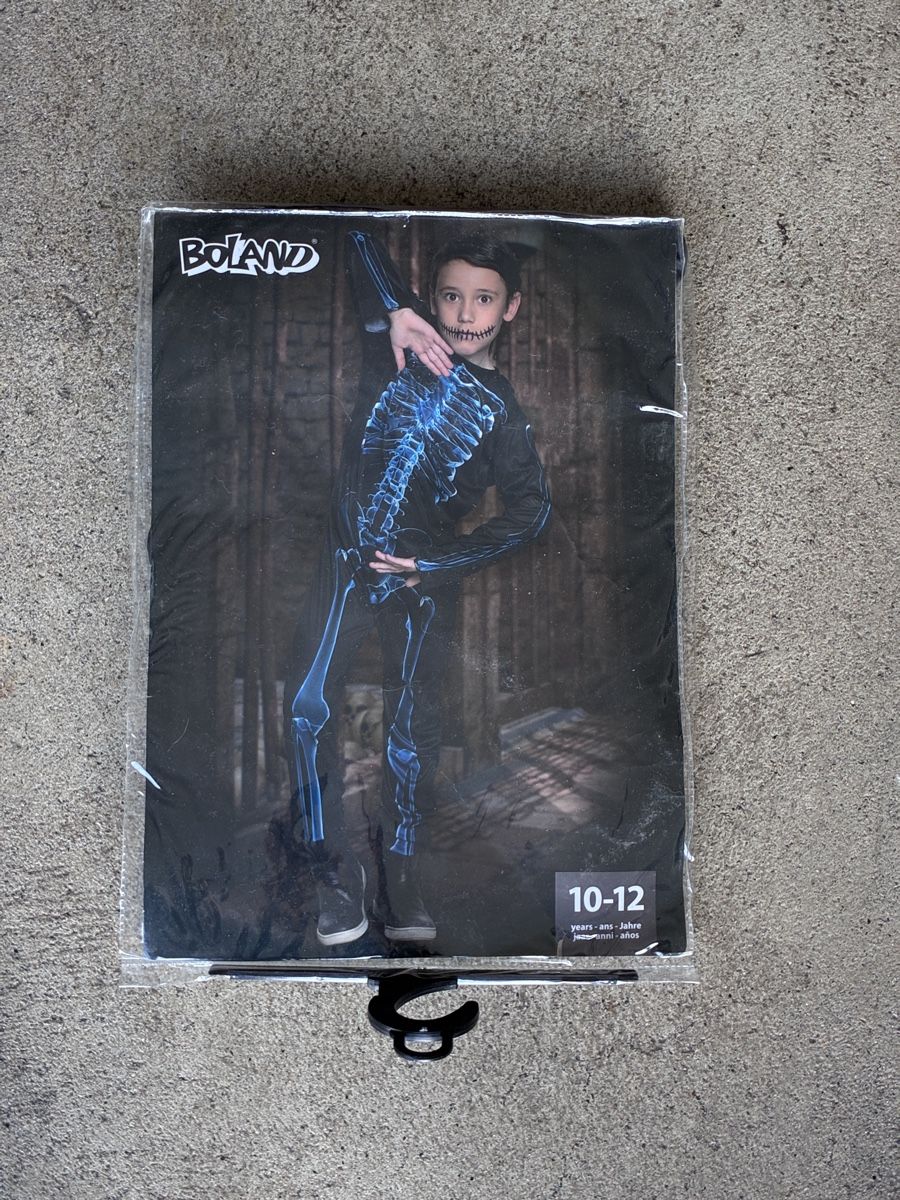 Costumi: Vestito Halloween scheletro 10-12 anni – Usato da Montagnola venduto da ciain67
