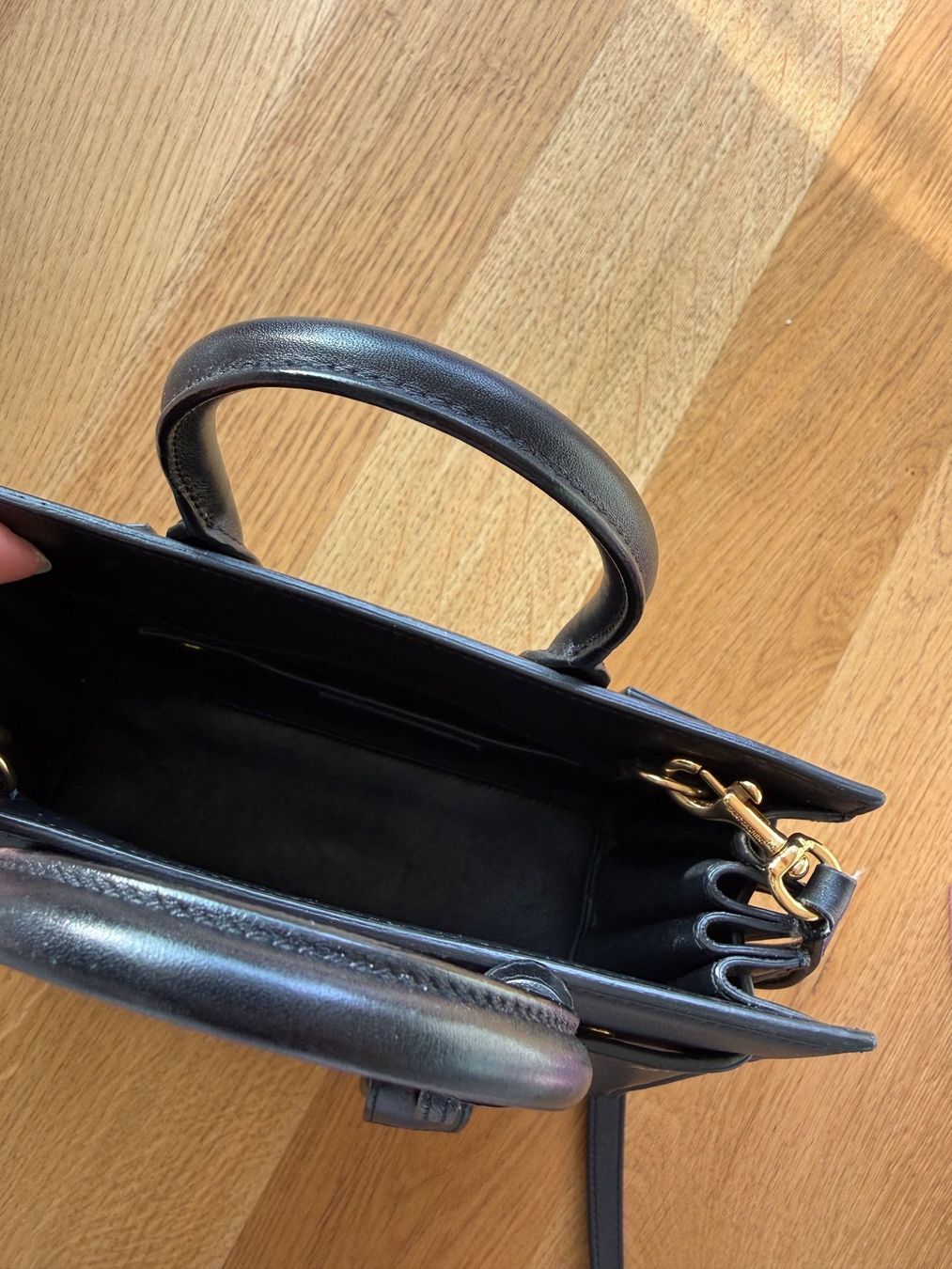 Saint Laurent Borse: Saint Laurent Sac de Jour - Nano – Usato da Uetikon am See venduto da sav_6dqg 4