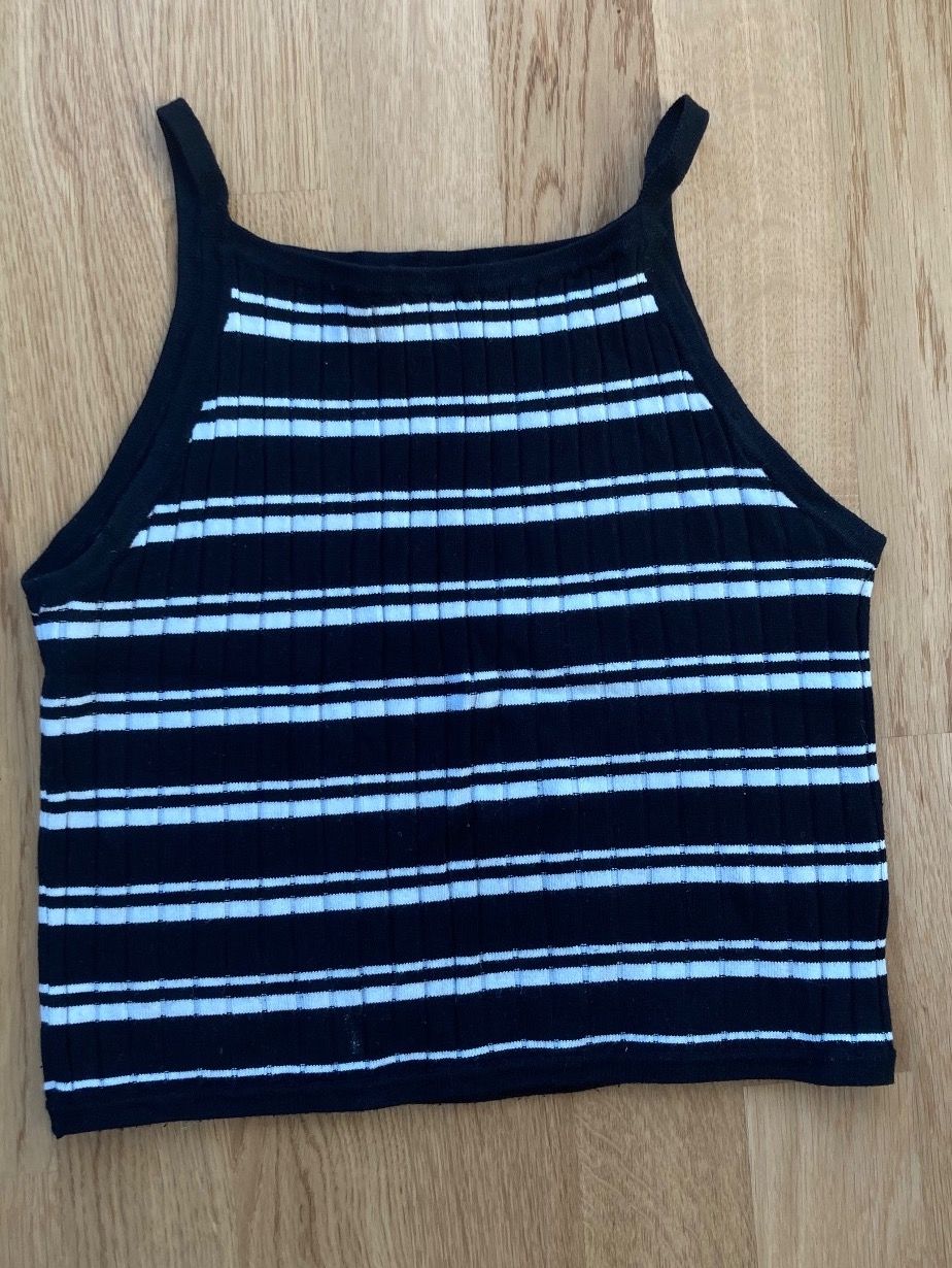 H&M Blusen, T-Shirts & Tops: Top | H&M * Grösse 134/140 – Gebraucht aus Basel von AufeinenBlick 4