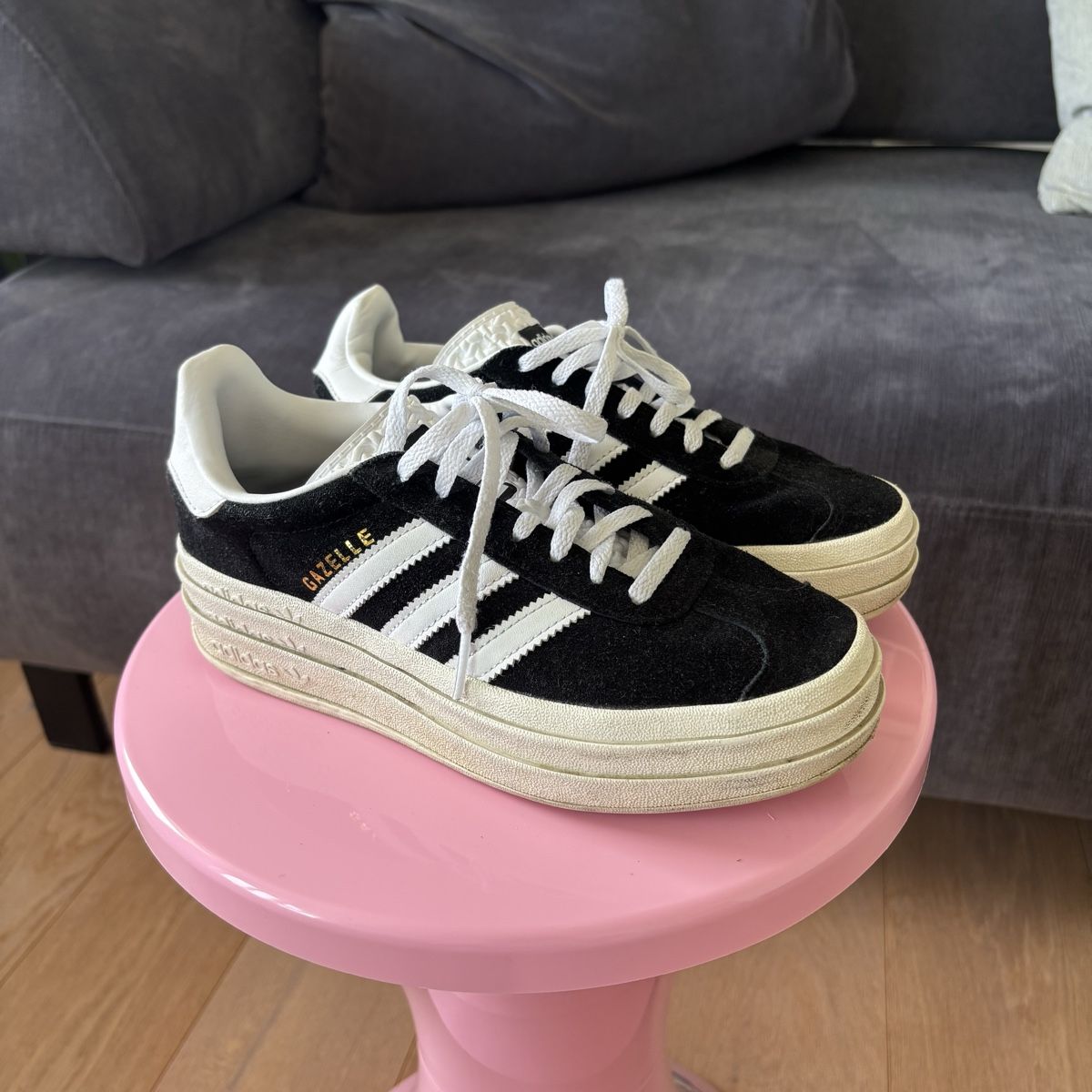 Adidas Chaussures femmes: Adidas Gazelle Plateau Sneaker  – D'occasion à Kilchberg ZH par mer_2bsh