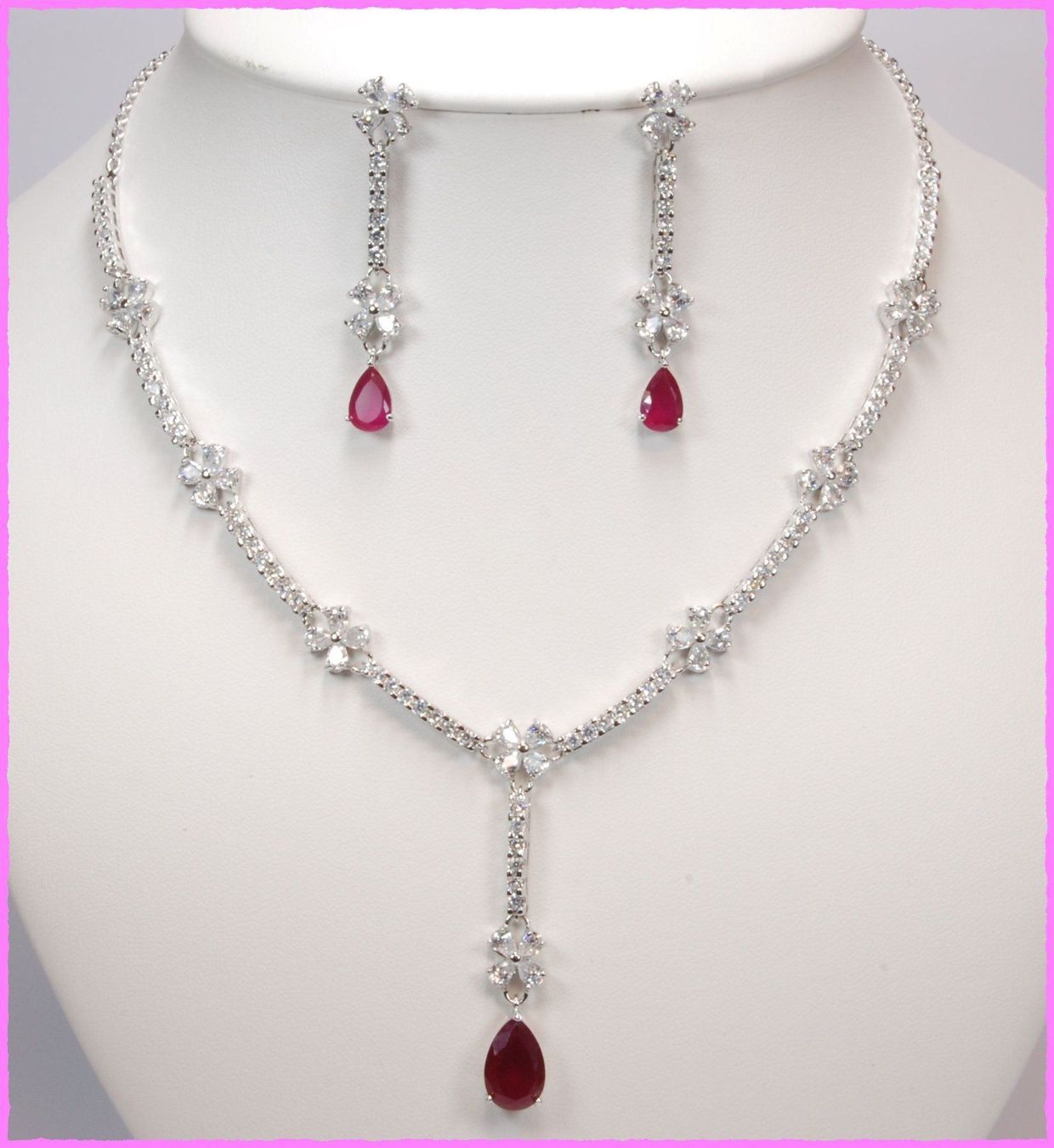 Ketten: Erlesene Halskette – Collier – Neu und originalverpackt aus Oberglatt ZH von Diamond-Girl 1