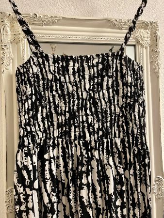 Sommerkleid aus 100% Viskose von Zebra Gr. M