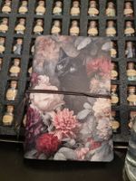 Notizbuch mit schwarzer Katze und Blumenmotiv A6 neu