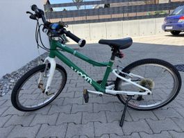 Woom 4 Kinderfahrrad 20 Zoll, 8-Gang, grün – guter Zustand