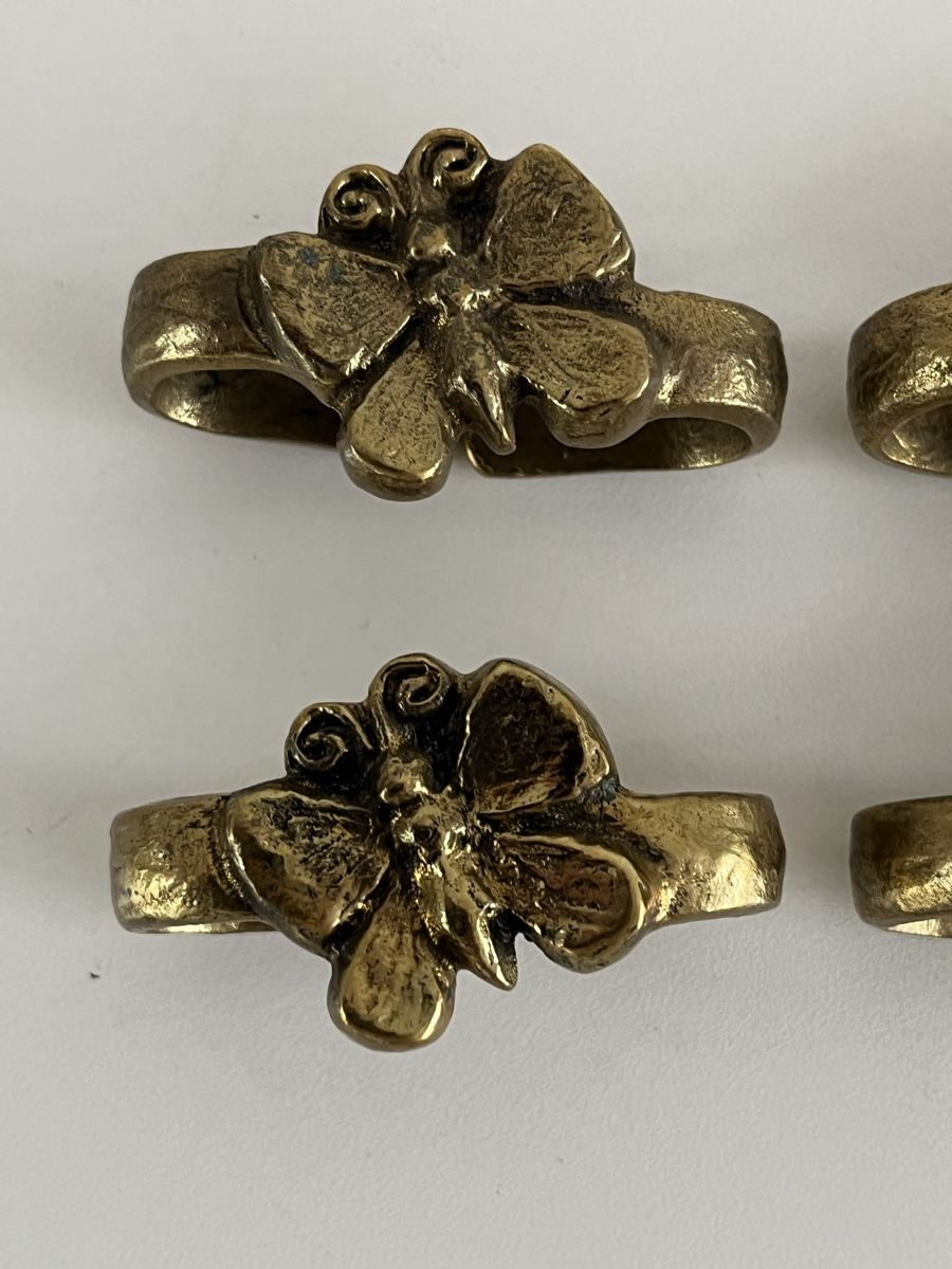 Altro in Decorazioni & Accessori: alte Servietten-Ringe aus Messing oder Bronze  – Usato da Wetzikon ZH venduto da seli03 1