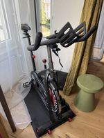 Indoor cycling bike Schwinn IC7 black good condition