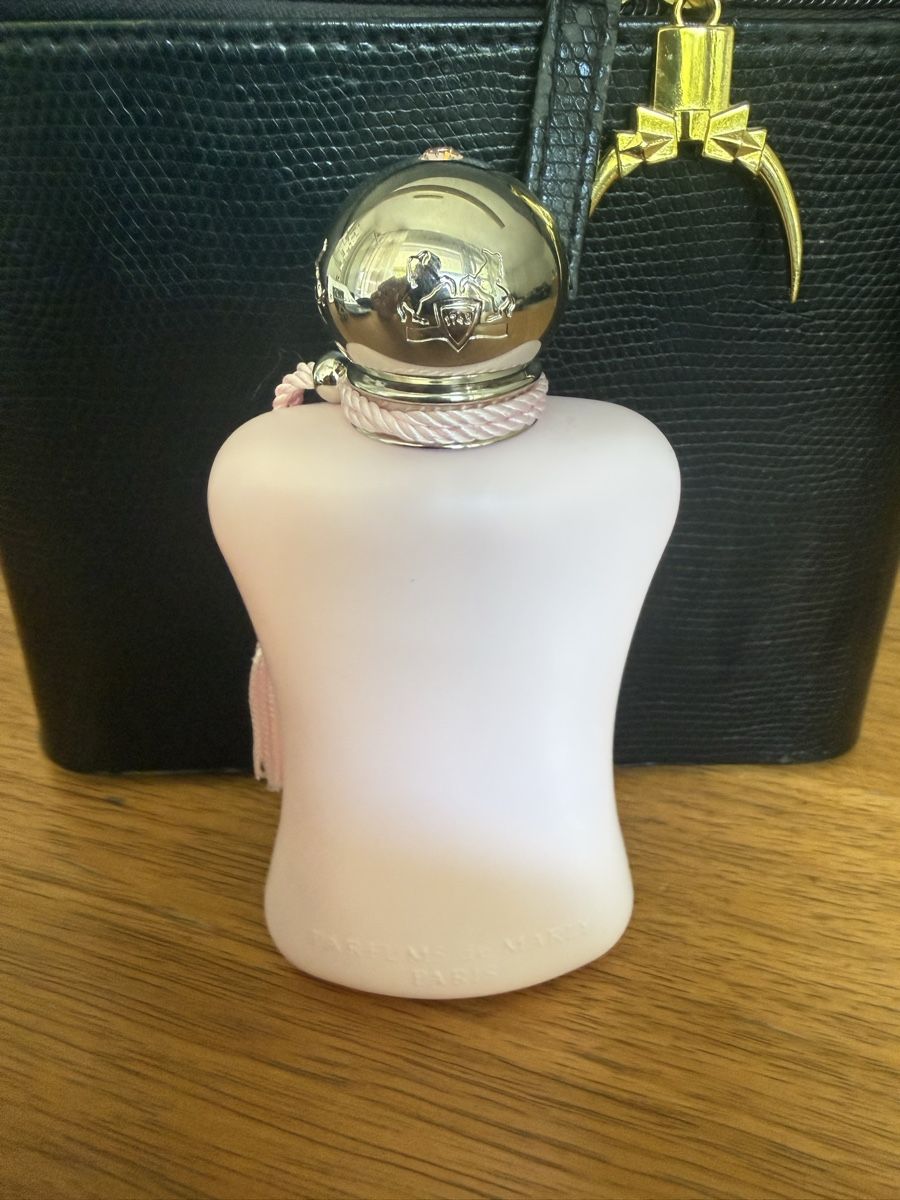 Profumi & Eau de Toilette: Parfums de Marly Delina Eau de Parfum 75ml – Nuovo (secondo la descrizione) da Zürich venduto da pinish 1