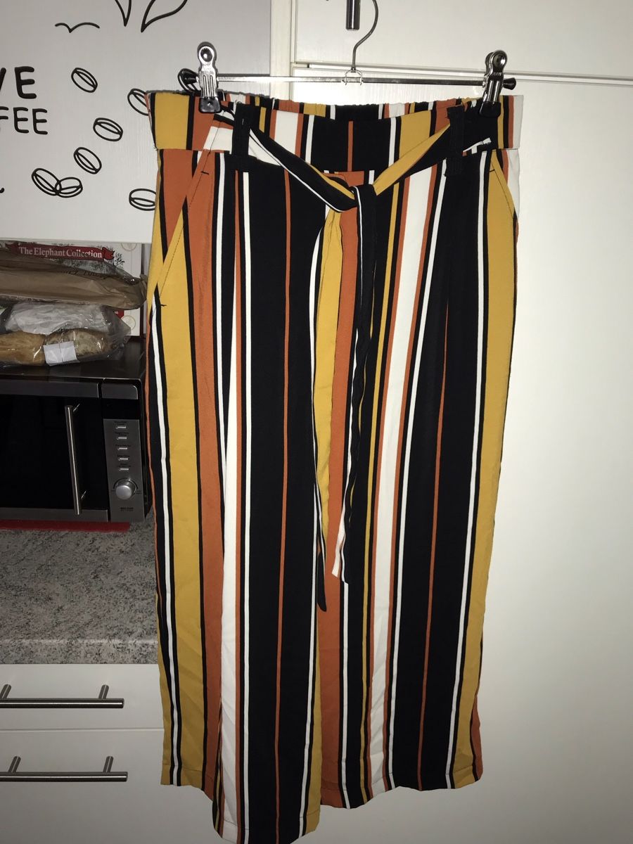 Zara Pantaloni: ZARA DAMEN HOSE GESTREIFT GRÖSSE S – Usato da Basel venduto da ros_gw5v