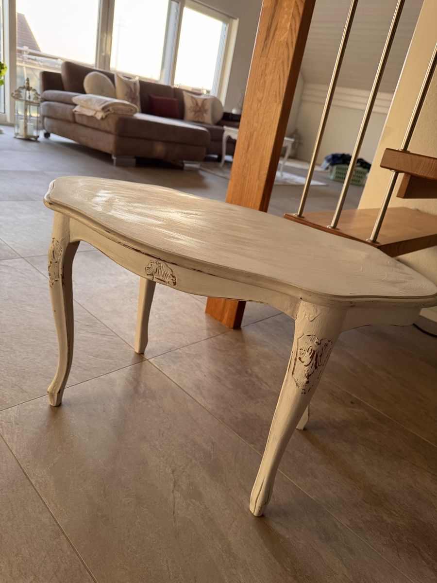 Tavoli: Shabby Chic Beistelltisch – Usato da Utzenstorf venduto da Eda97 2