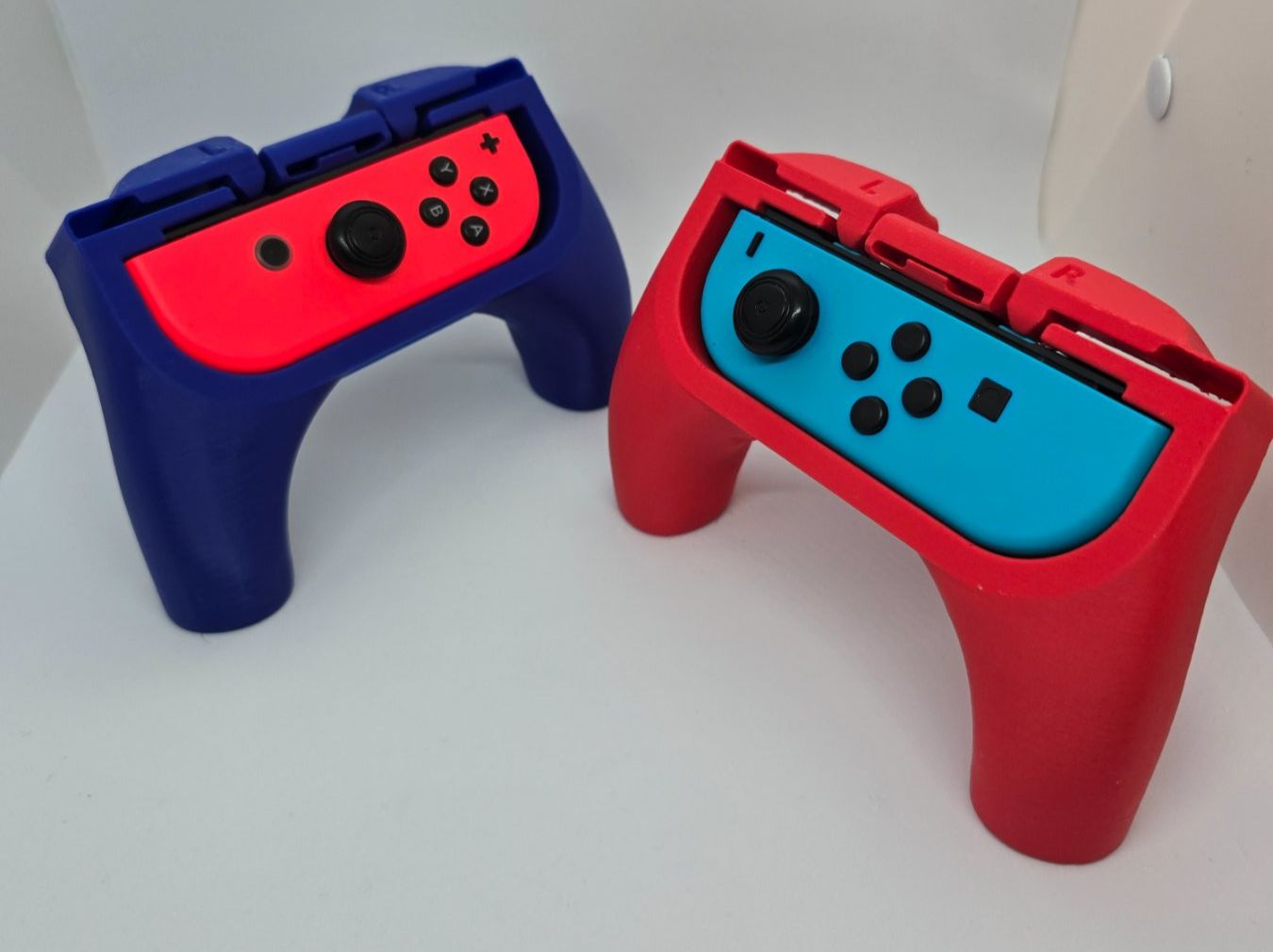 Nintendo Giochi: Ergonomische Joycon Griff Nintendo Switch – Nuovo e nell'imballaggio originale da Dietikon venduto da You_Want_We_Print 5