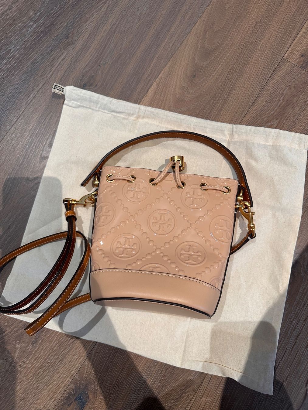 Tory Burch Borse da donna: Tory Burch Umhängetasche – Nuovo (secondo la descrizione) da Konolfingen venduto da Luluuuu