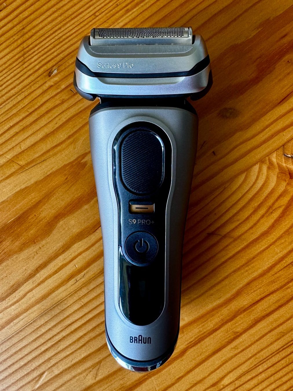 Braun Rasoi & Lamette da barba: Braun Series 9 Pro Plus - neuwertiger Zustand – Usato da Zürich venduto da jay_sells_things