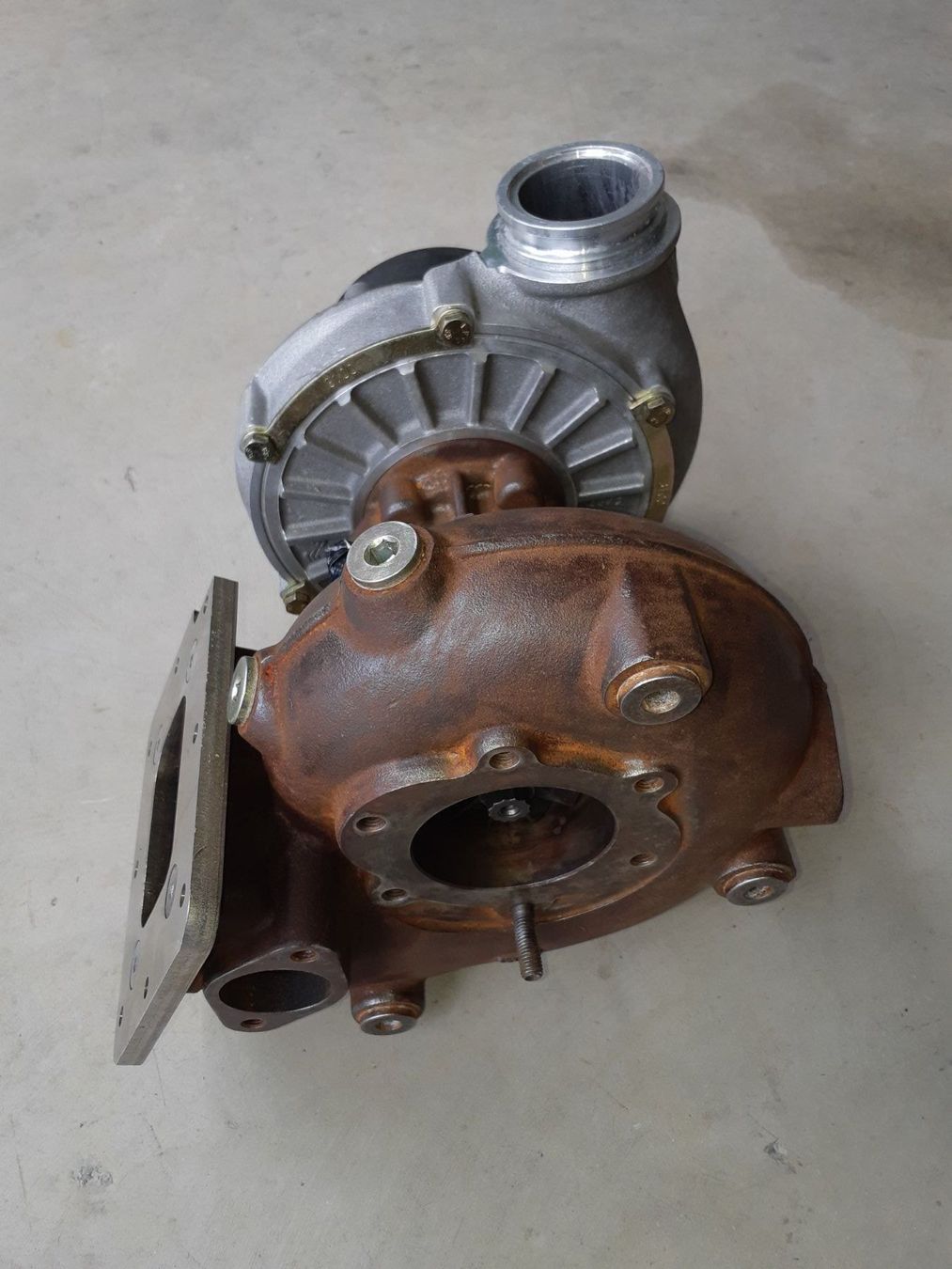 Alle Ersatzteile: Turbolader Borg Warner K33 – Gebraucht aus Emmenbrücke von fiden 1