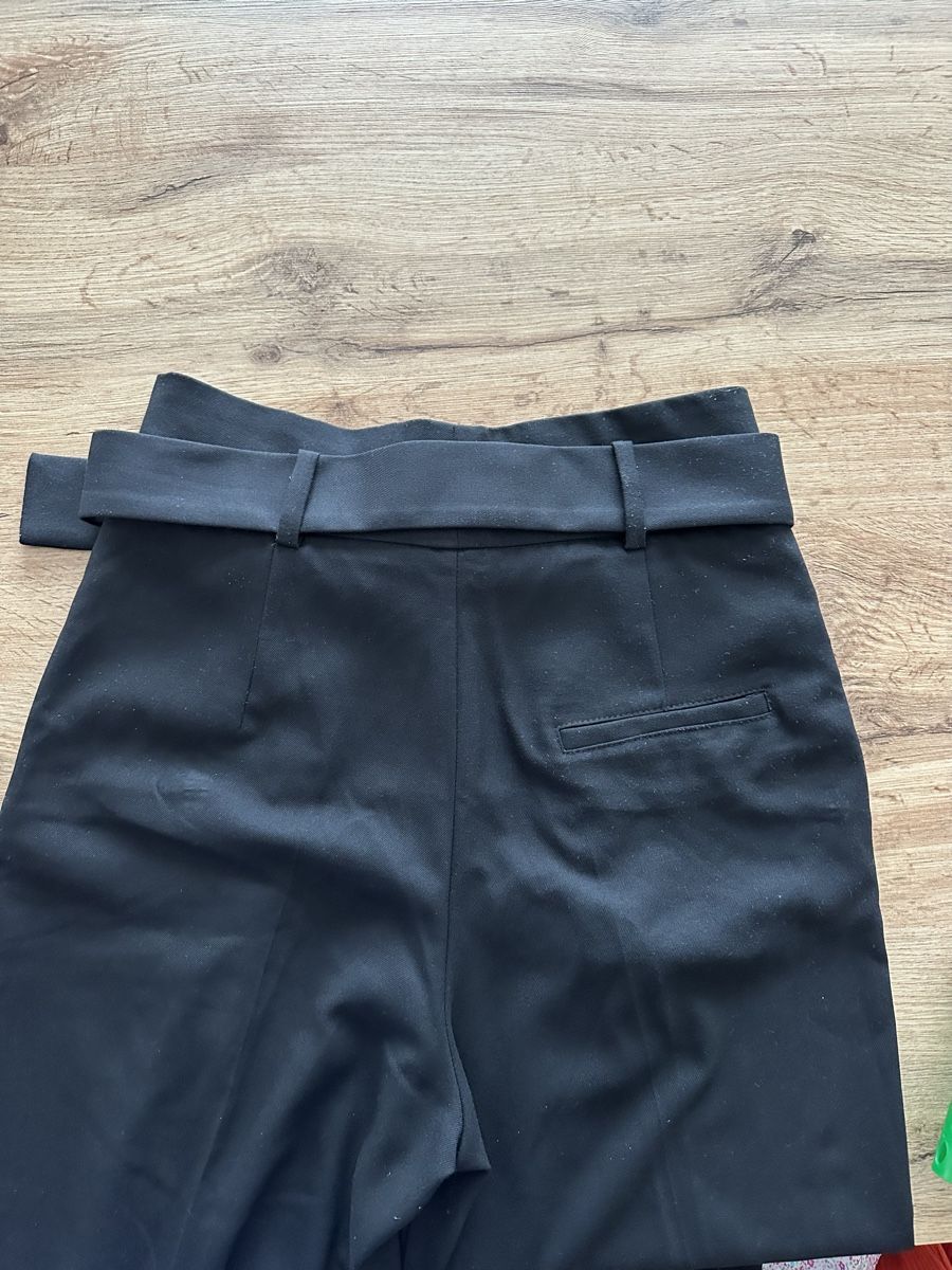 Mango Pantaloni: Mango Hose mit Gürtel – Usato da Urdorf venduto da fairfashion 4