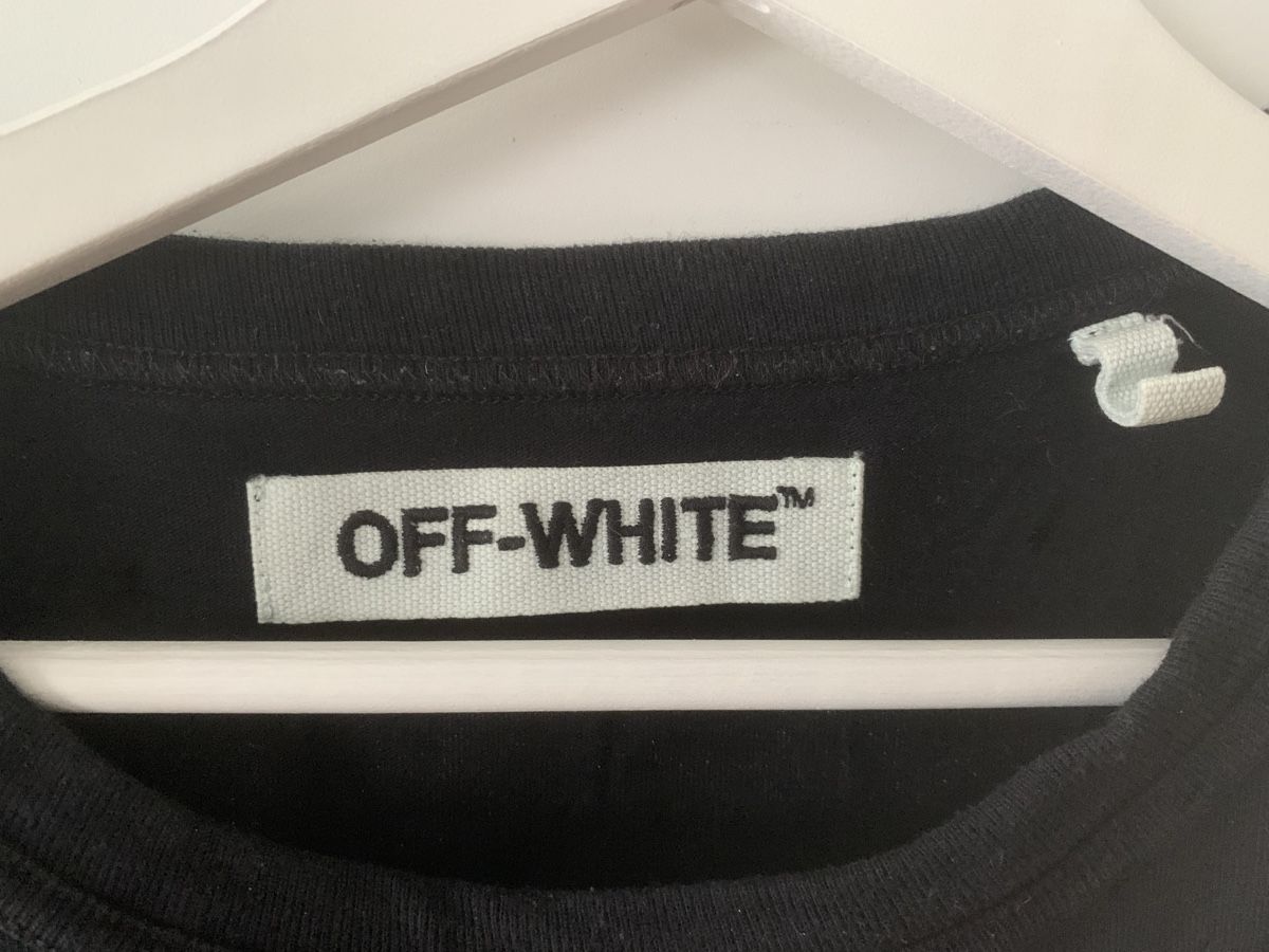 Off-White T-Shirts: Off-White Langarm T-Shirt – Gebraucht aus Thalwil von cartm 1