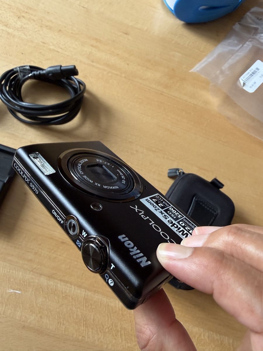 Nikon Fotocamera: Nikon Coolpix S570 – Usato da Sorens venduto da purpureta 2