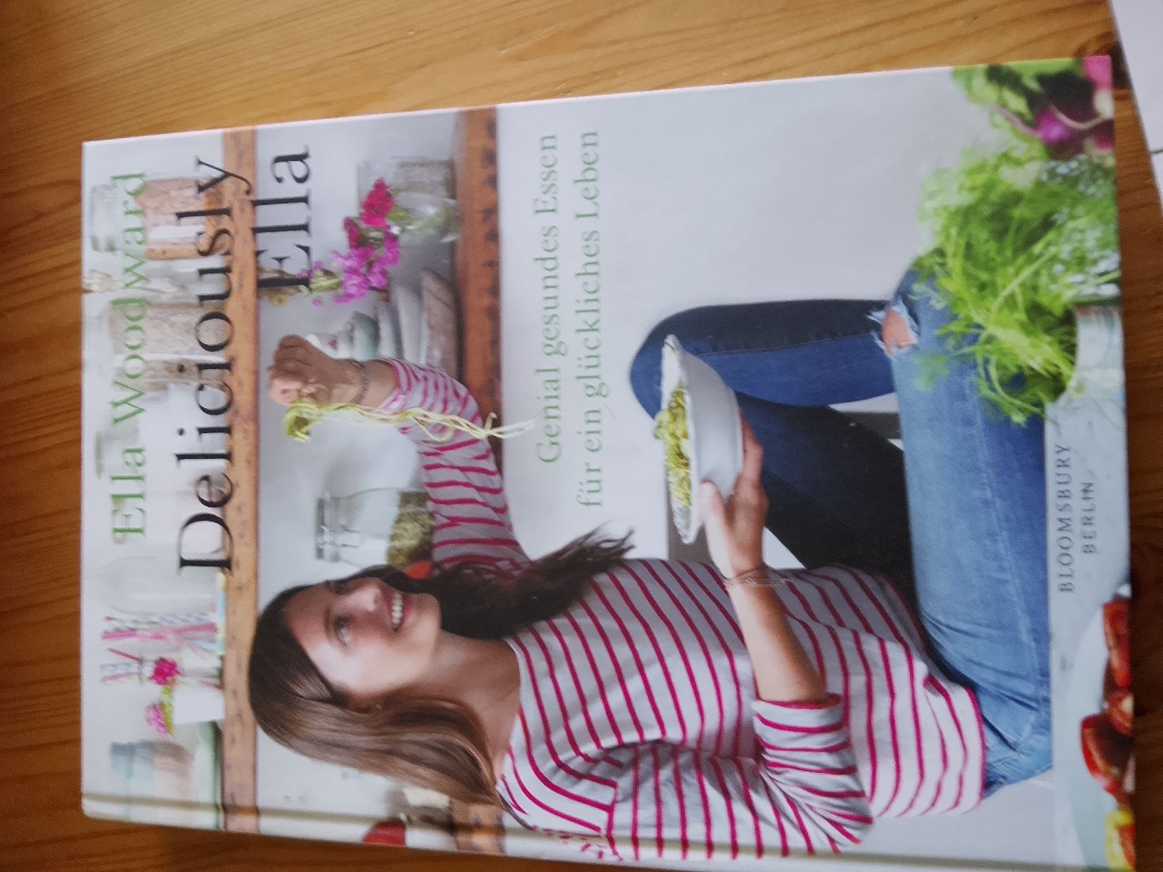 Libri: Deliciously Ella – Nuovo (secondo la descrizione) da Volken venduto da katz5