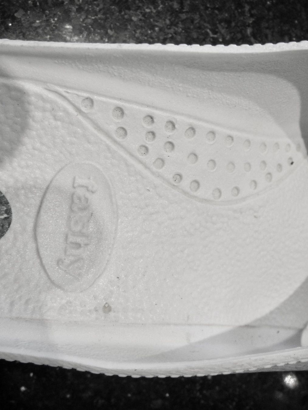 Scarpe da donna: CHAUSSURES DE BAIN FASHY ANTIBACTERIE – Usato da Murten venduto da Selliot 3