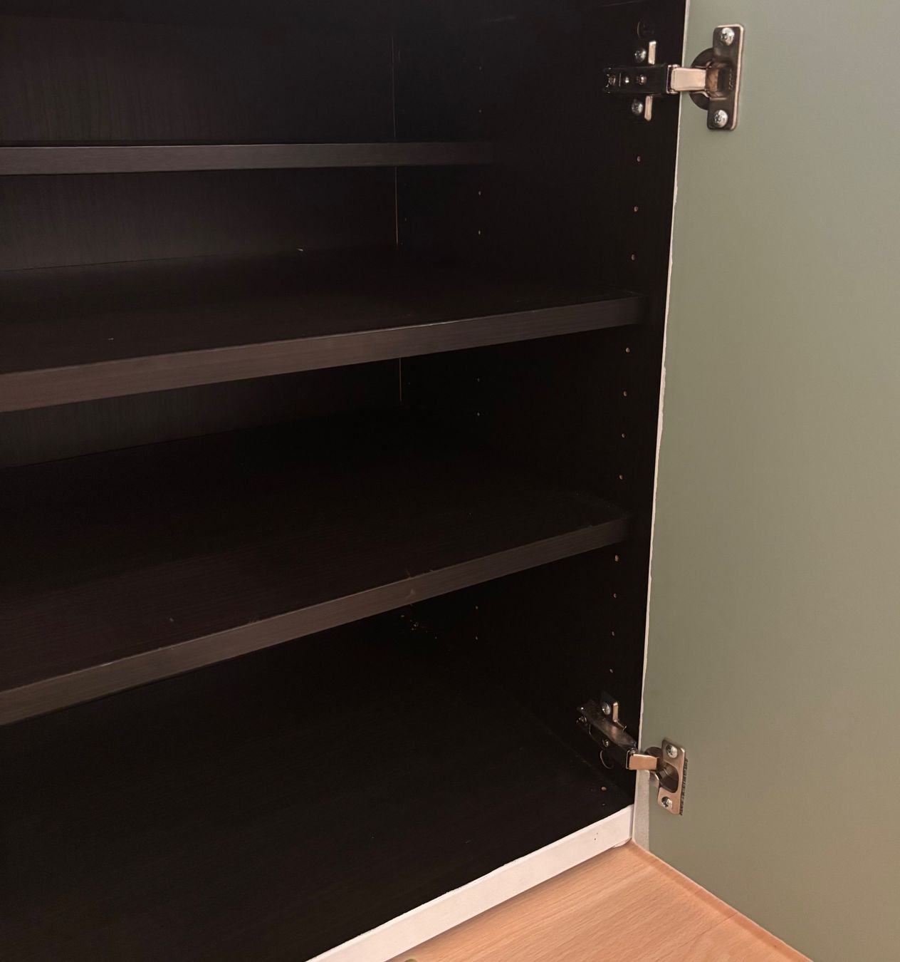 Ikea Scaffali: BESTA Regal ab 1.- – Usato da Schaffhausen venduto da mikelcroft 3