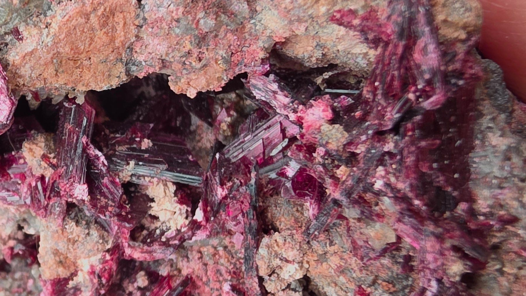 Mineralien & Heilsteine: Erythrite Drâa-Tafilalet Region, Morocco – Gebraucht aus Figino von minshop 1