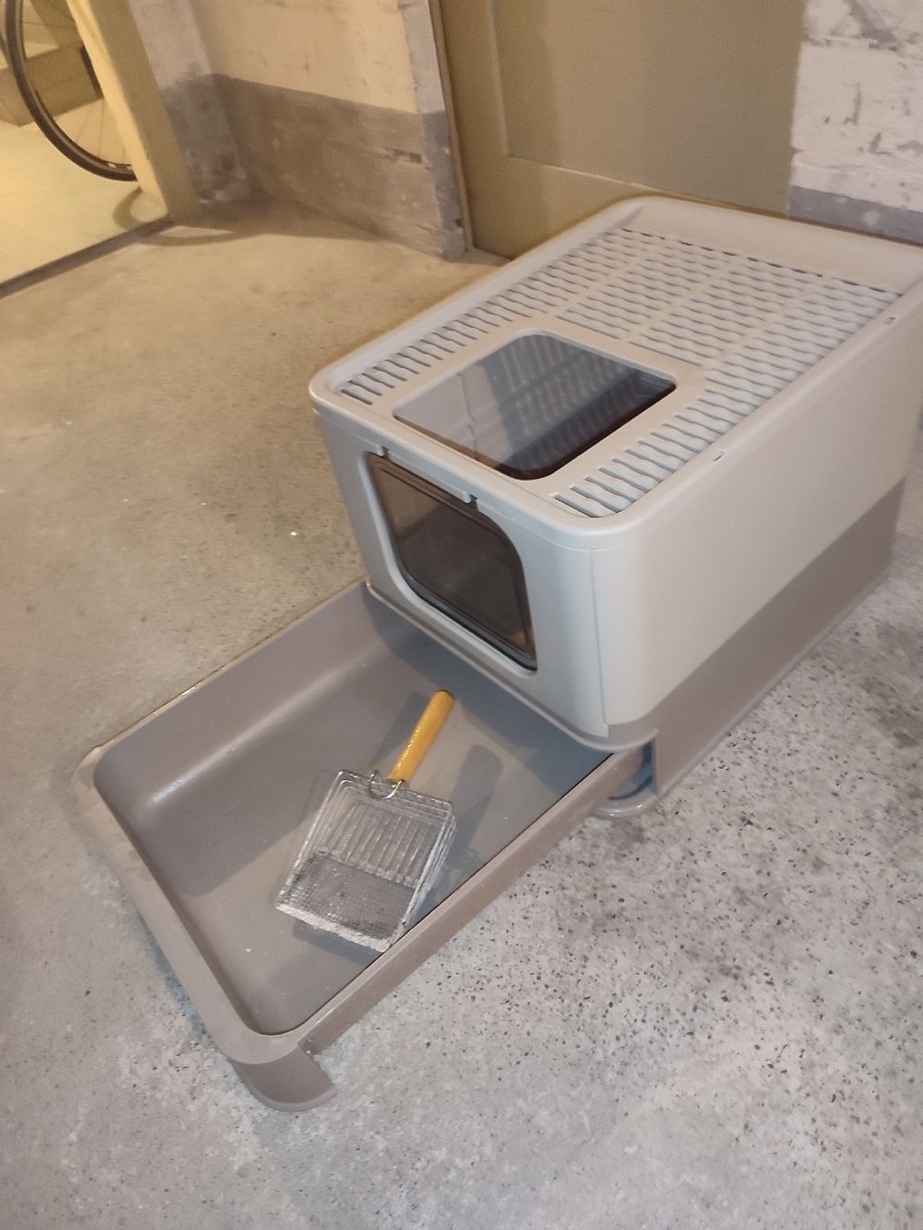 WC: Moderne Katzentoilette mit Einstieg von oben, Schublade und – Nuovo (secondo la descrizione) da Frauenfeld venduto da crh_v2vh 2