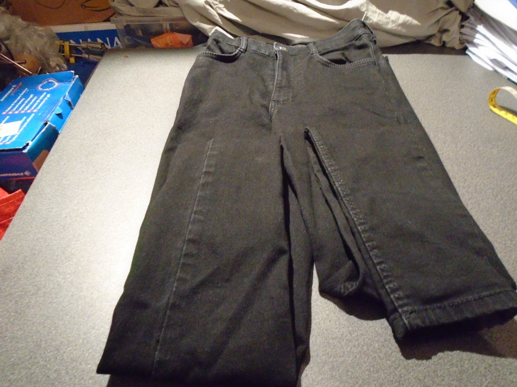 Zara Pantaloni: Hose Grösse 34, Zara, schwarz – Usato da Zürich venduto da Motzkuh