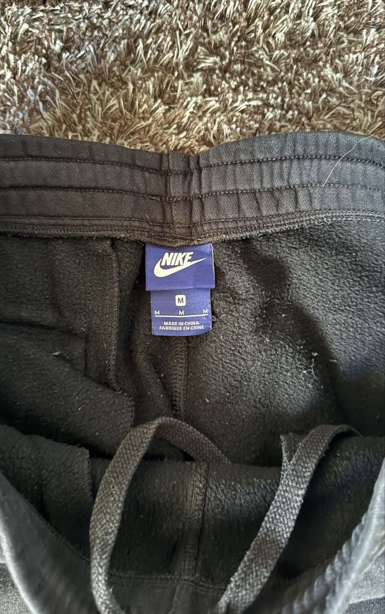Nike Pantaloni: Nike Trainerhose – Usato da Berikon venduto da sam_5zxf 2