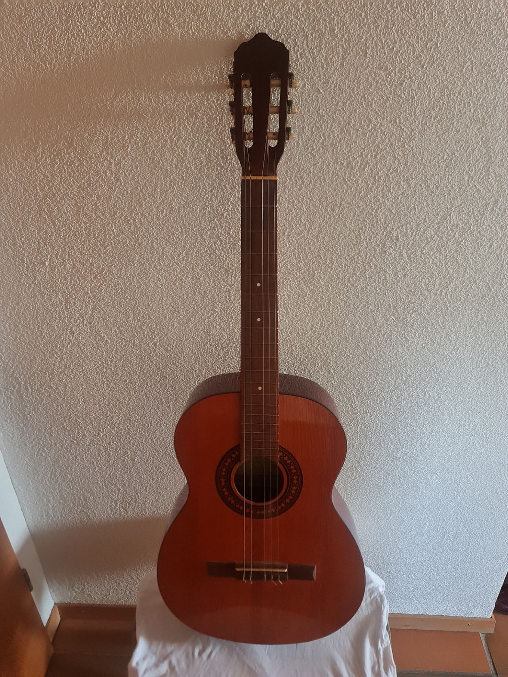 Strumenti musicali: Konzertgitarre Akustikgitarre gebraucht – Usato da triengen venduto da fad_g29d
