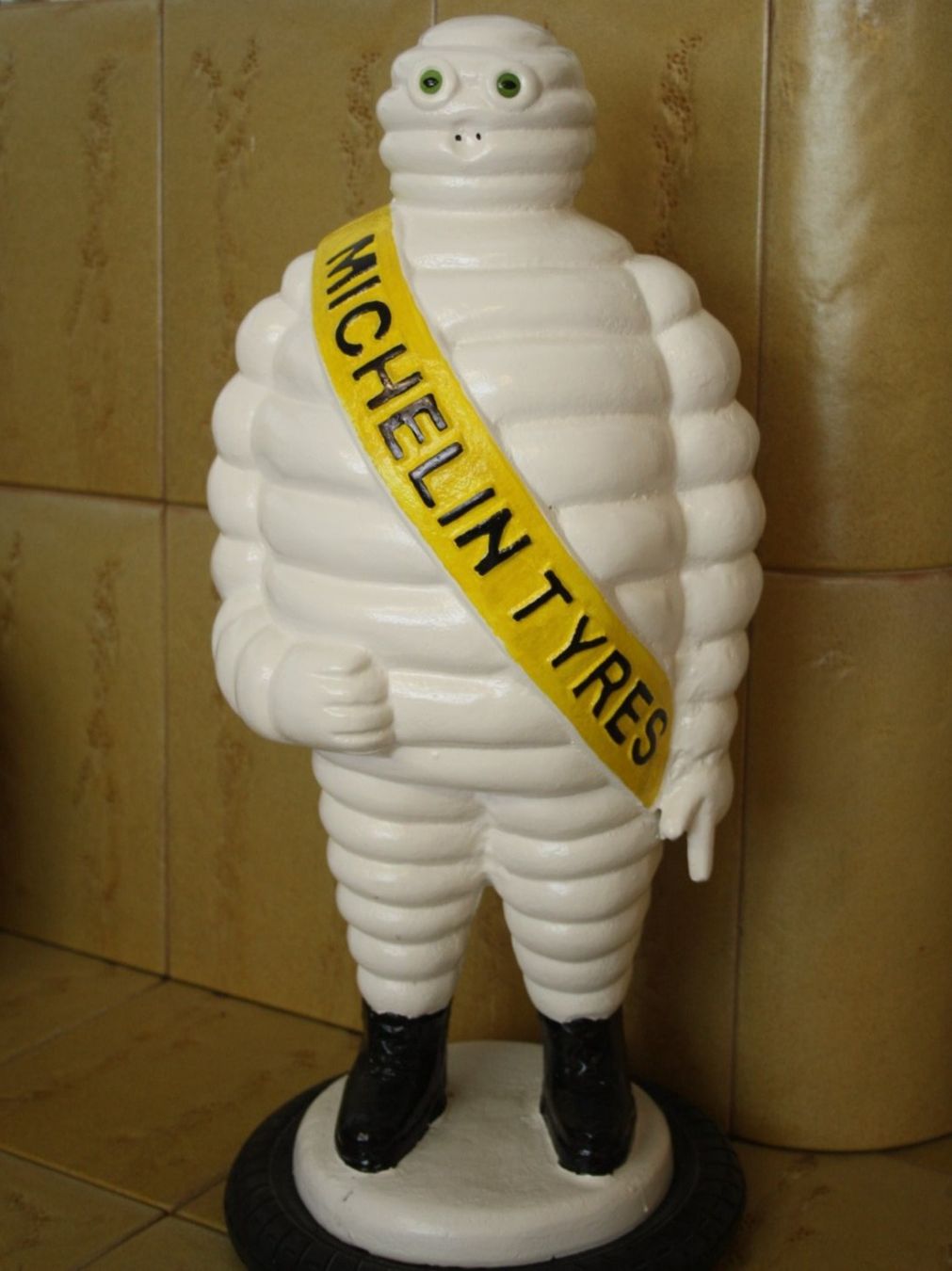 Michelin Statuette: MICHELIN MANN BIBENDUM EISEN  17/18 Kg. – Usato da Wauwil venduto da Pneuedy 5