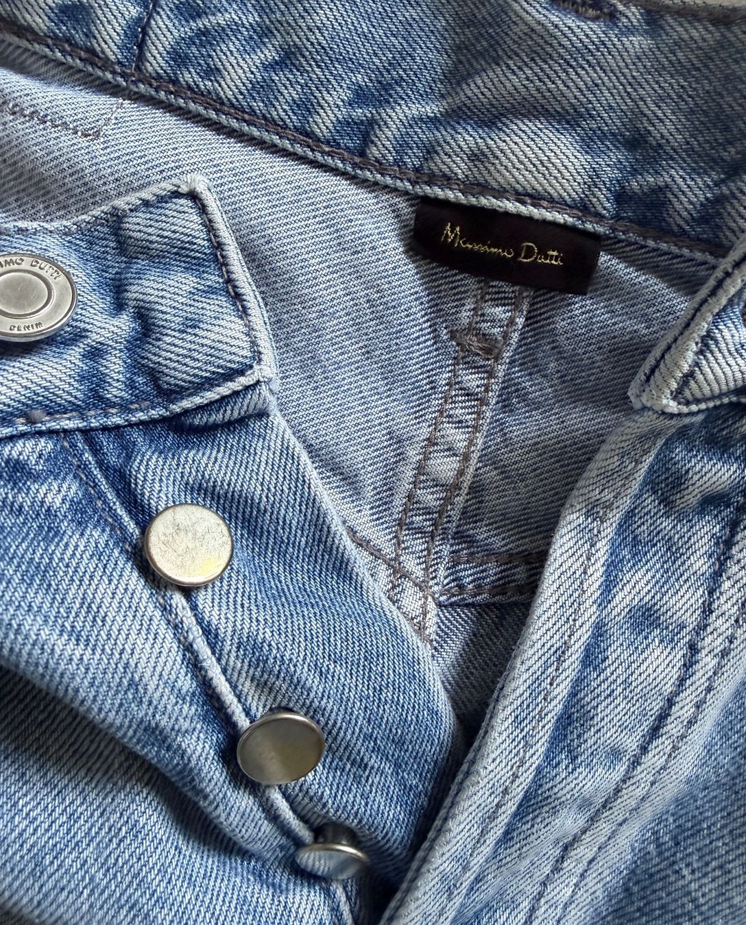Massimo Dutti Jeans: Jeans von Massimo Dutti – Gebraucht aus St.Gallen von emm_9ydh 2
