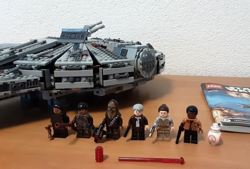 Lego Kit di costruzioni: LEGO Star Wars 75105 "Millennium Falcon" – Usato da Kreuzlingen venduto da Han-Solo-68 2