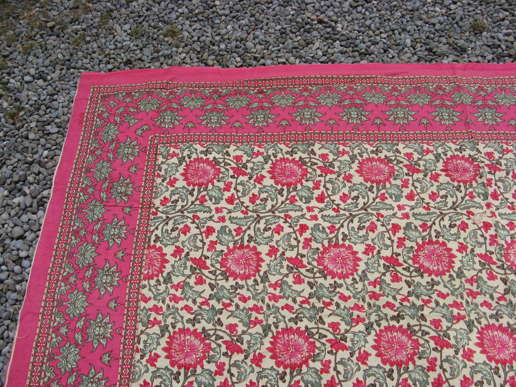 Autre linge de table: Baumwolltuch oder Tischtuch rosa-gelb – Neuf (Voir description) à Zürich par apil 6