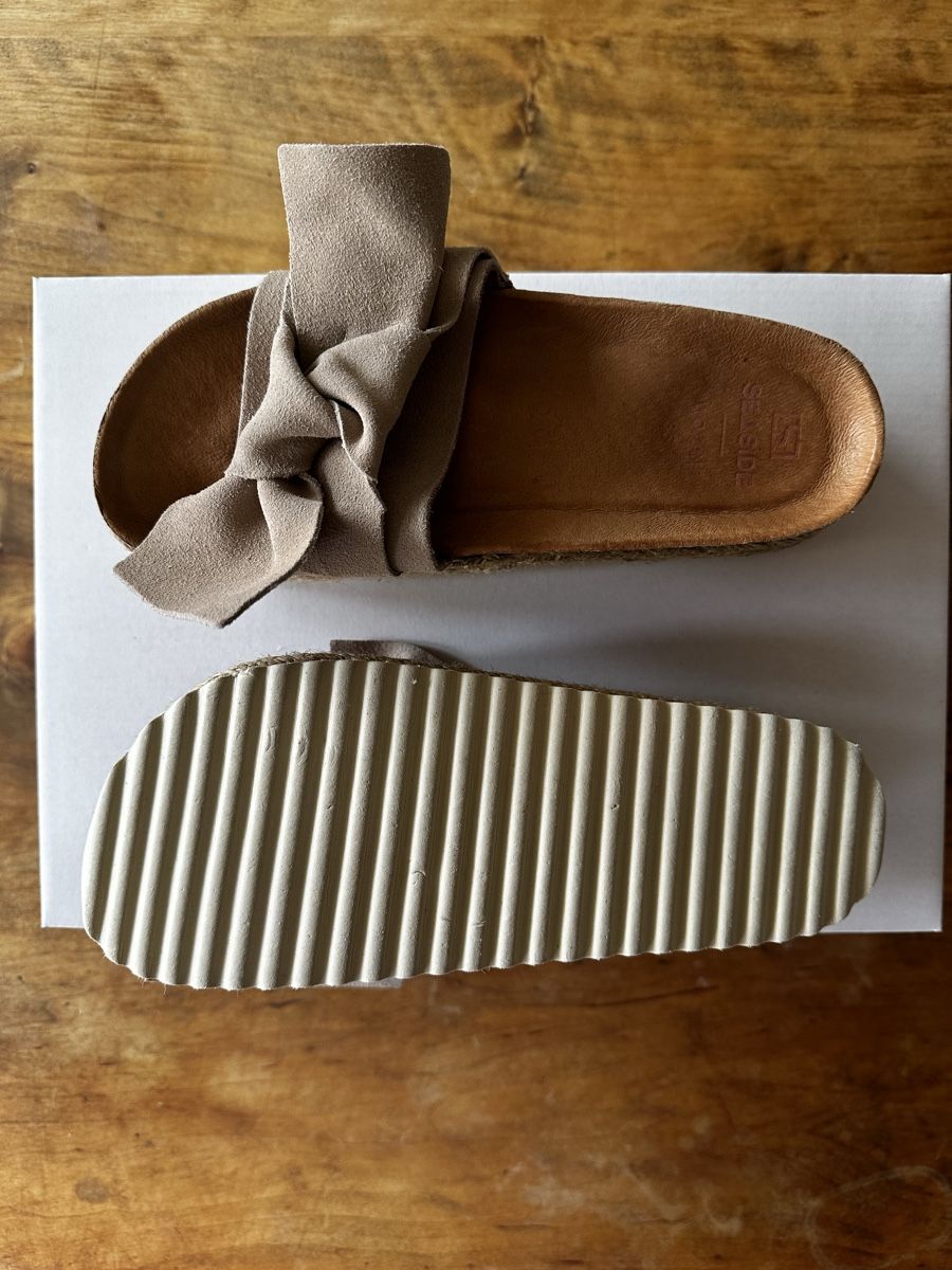 Scarpe da donna: Sandales compensées beige taille 36avec nœud – Usato da Châtelaine venduto da Alexandra.jankowski 3