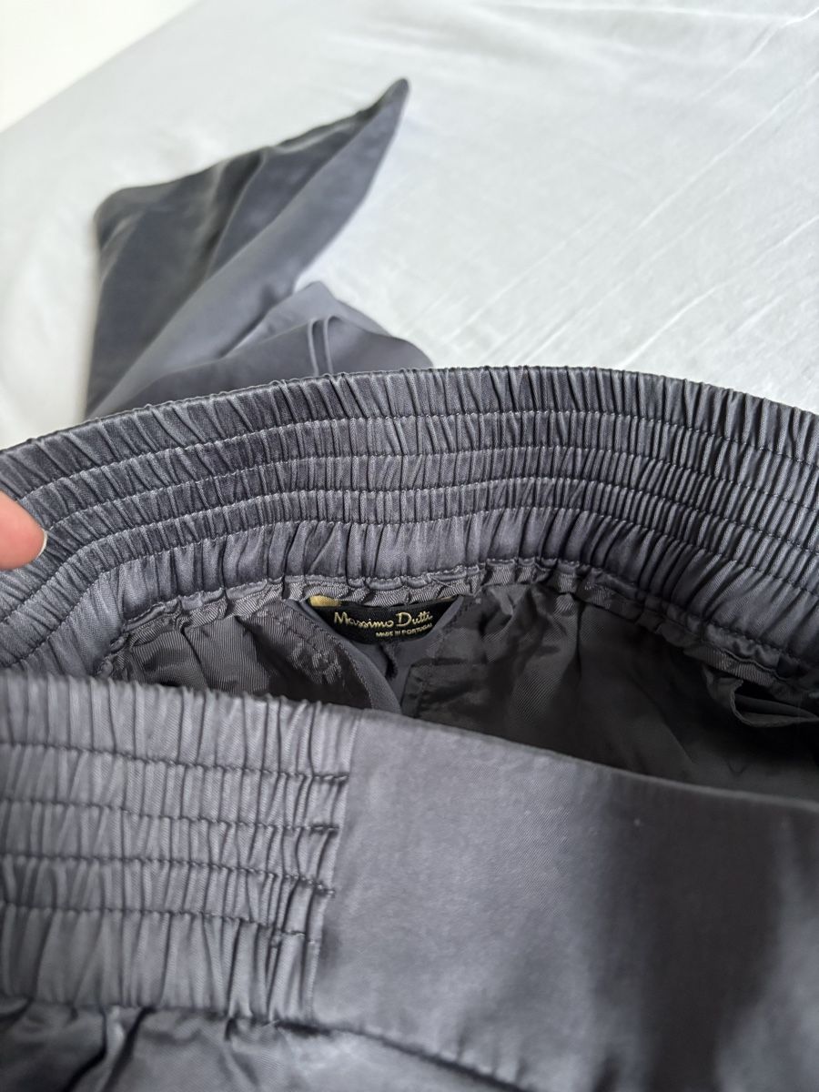 Massimo Dutti Pantaloni: Silky Hose wide leg blaugrau – Usato da Bern venduto da co_rinaa 4