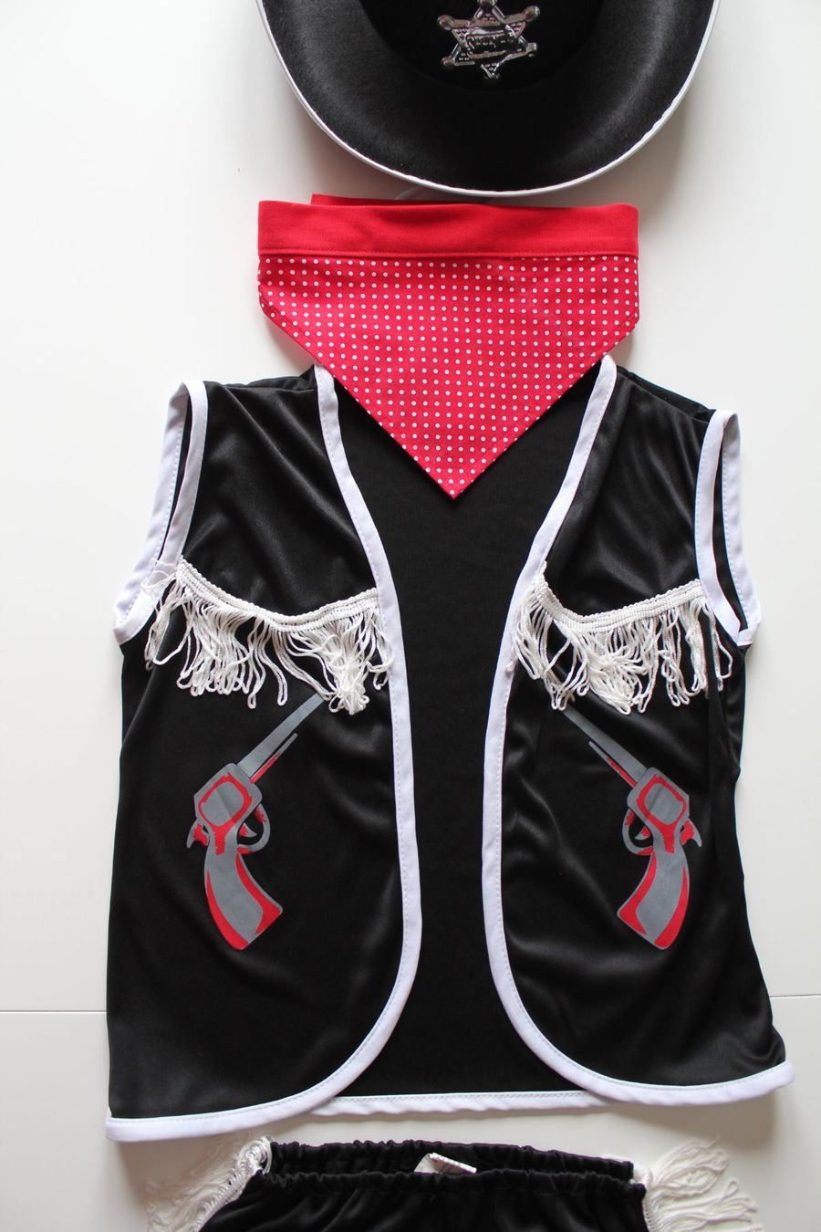Costumi: Costume Cowboy t. 3 - 4 ans – Usato da Peseux venduto da CoolShoping 1