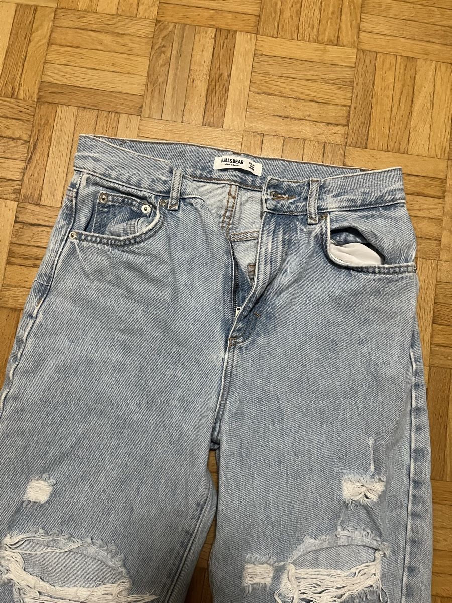 Pull&Bear Jeans: Jeans Pull&Bear hellblau mit Rissen Grösse 36  – Neuf (Voir description) à Baden par Klara1 1