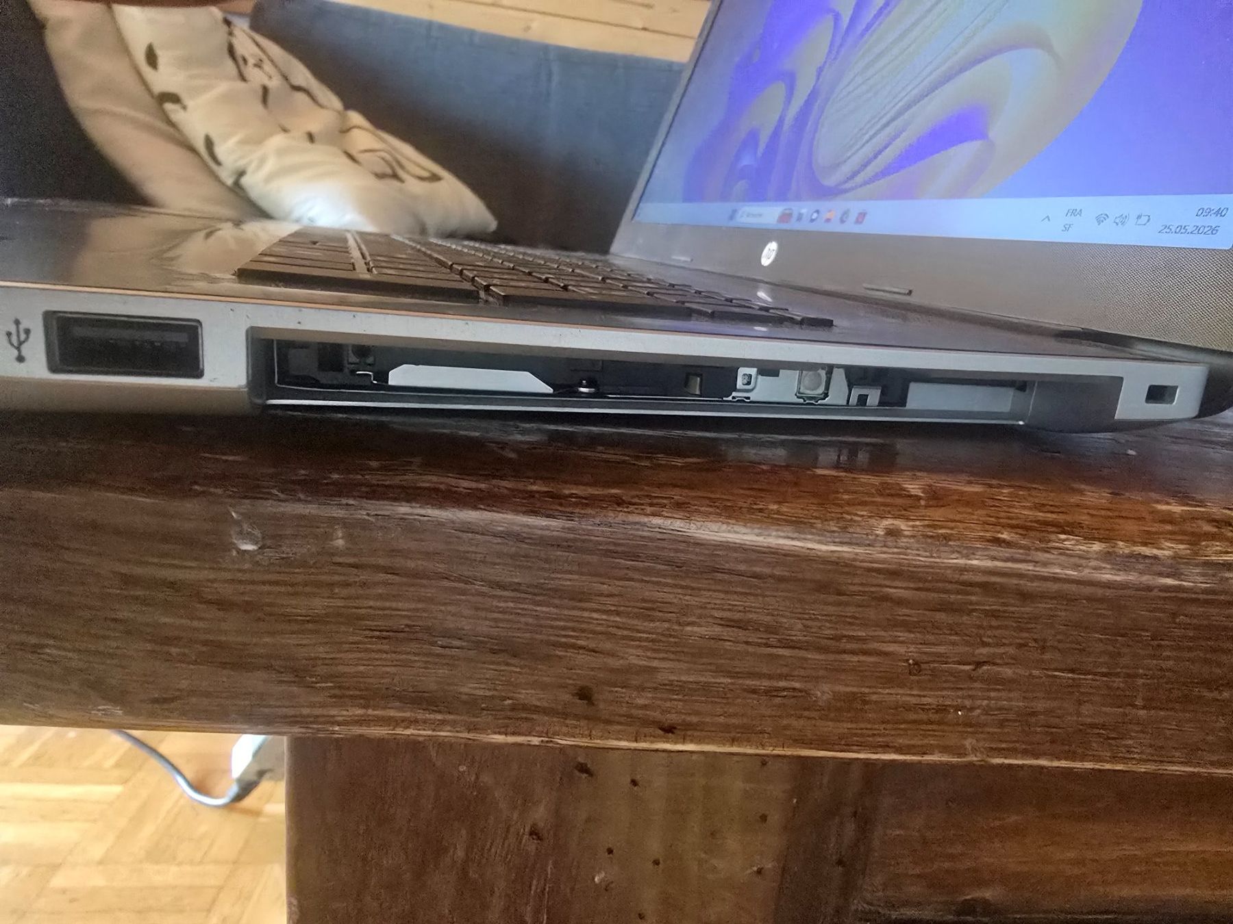 Hewlett Packard Notebook: Hp 17' ssd 120go – Usato da Bussigny venduto da Elie 2