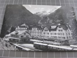 AK Grindelwald mit Bahnhof und Zug