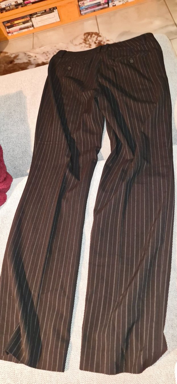Esprit Pantaloni: Nadelstreifenhose – Nuovo (secondo la descrizione) da Zell ZH venduto da Eva-Jana 2