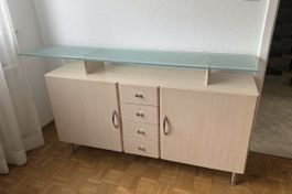 Sideboard Holz mit Glasaufsatz