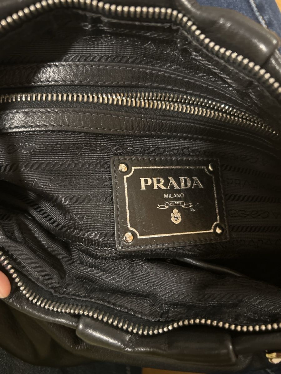 Prada Sacs femmes: Prada Handtasche  – D'occasion à Savigny par linda2402 1