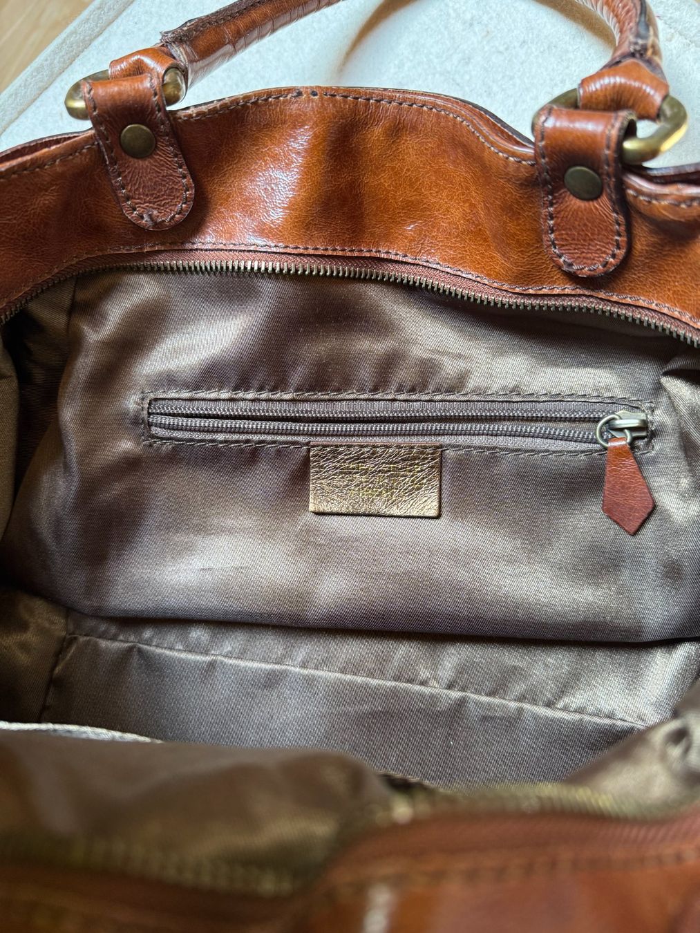Taschen für Damen: Rehbraune Lederhandtasche – Neu (gemäss Beschreibung) aus Stäfa von Mofi8712 5