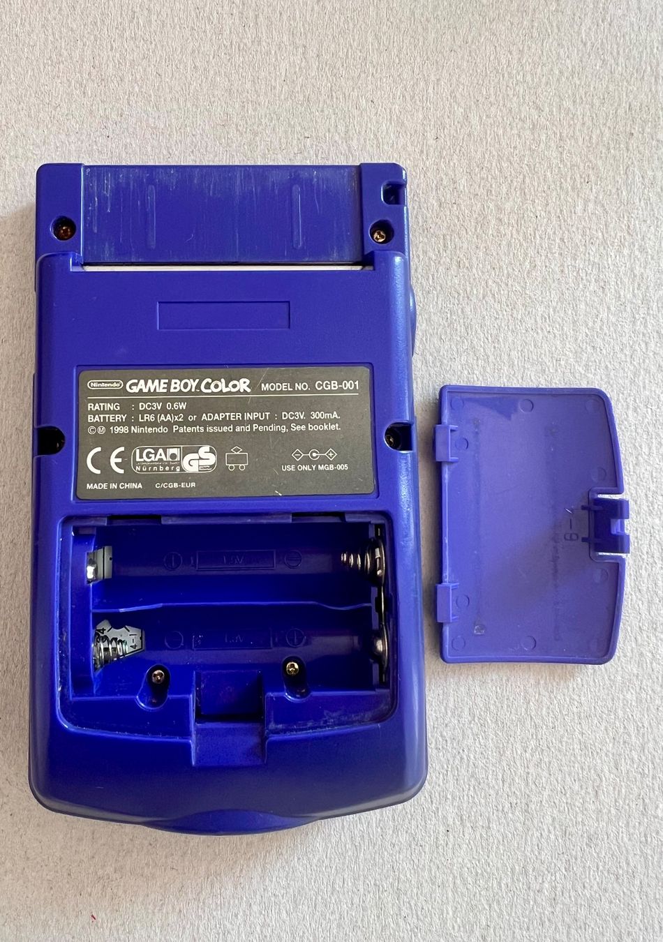 Nintendo Konsolen: Gameboy Color Grape Violet – Gebraucht aus Lausanne von Polokus 3